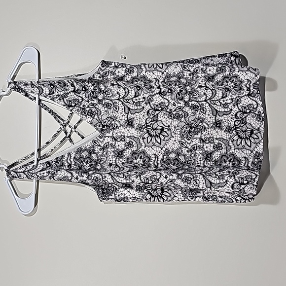 Express Tank Top Tunic - Picture 4 of 8